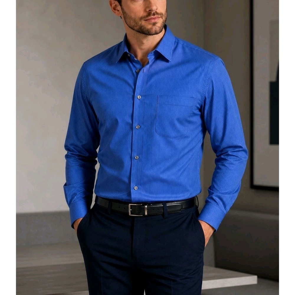 Van Heusen Traveler Shirt XL Blue Striped Button Down Stretch Mens